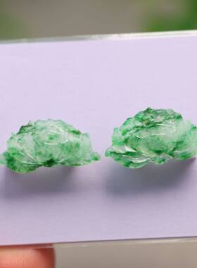 #K591一对老坑冰种飘辣绿缅甸天然A货翡翠莲蓬小花耳钉花片裸石