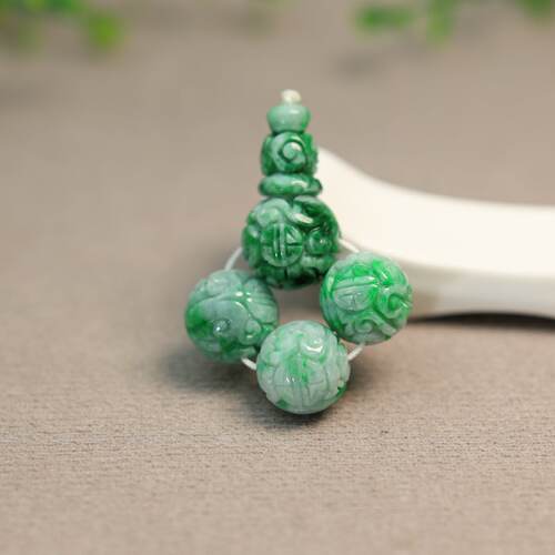 翡翠团寿龙纹雕花珠子三通佛头