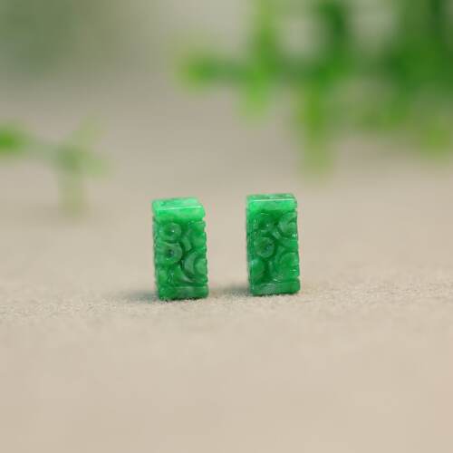 天然A货翡翠长方柱条雕花桶珠