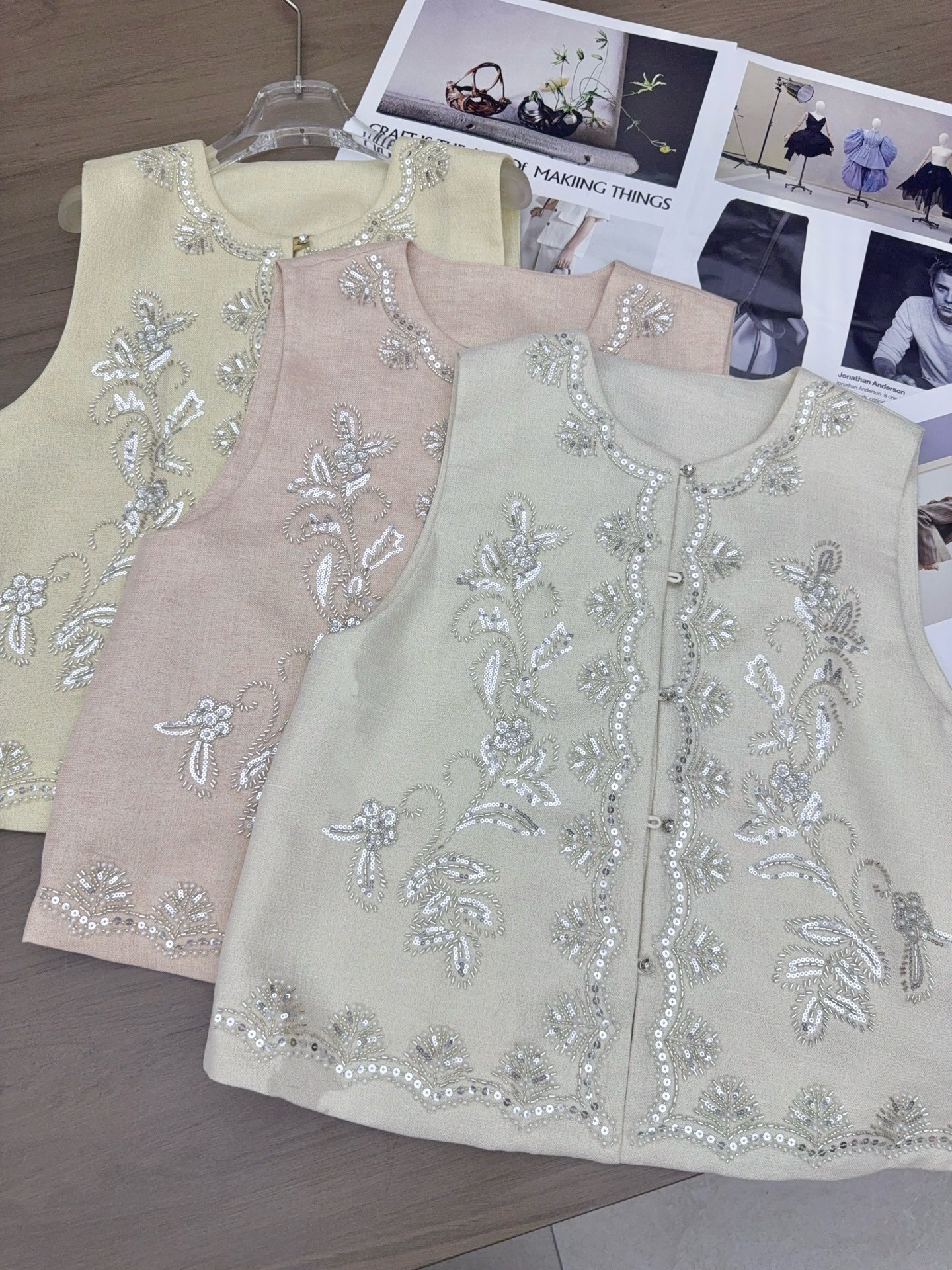 2026春款新款新中式国风重工刺绣金丝麻马甲女高级感上衣女背心