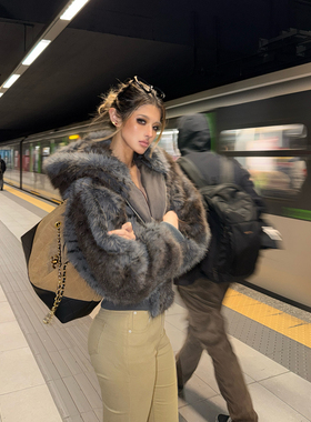 PrettyDragon冰山雪豹纹连帽超厚收腰环保皮草外套皮毛一体短外套