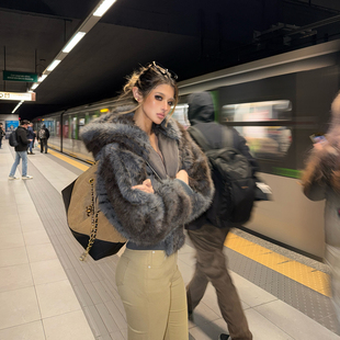 PrettyDragon冰山雪豹纹连帽超厚收腰环保皮草外套皮毛一体短外套