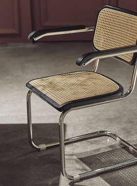 如恩塞斯卡椅中古风餐椅复古简约设计师不锈钢框架真藤编织 NC007