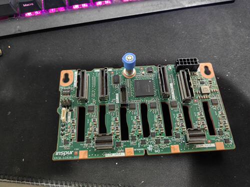 浪潮硬盘背板YZBB-02856-101 NF5280M7_2.5*8_8SAS_8NVME_Gen5