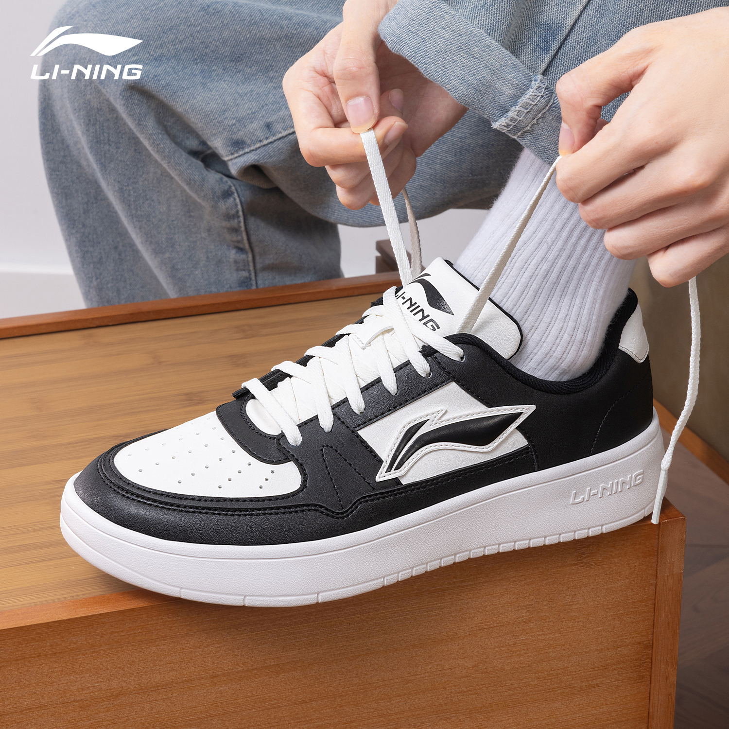 李宁板鞋男月临新款官方正品黑白