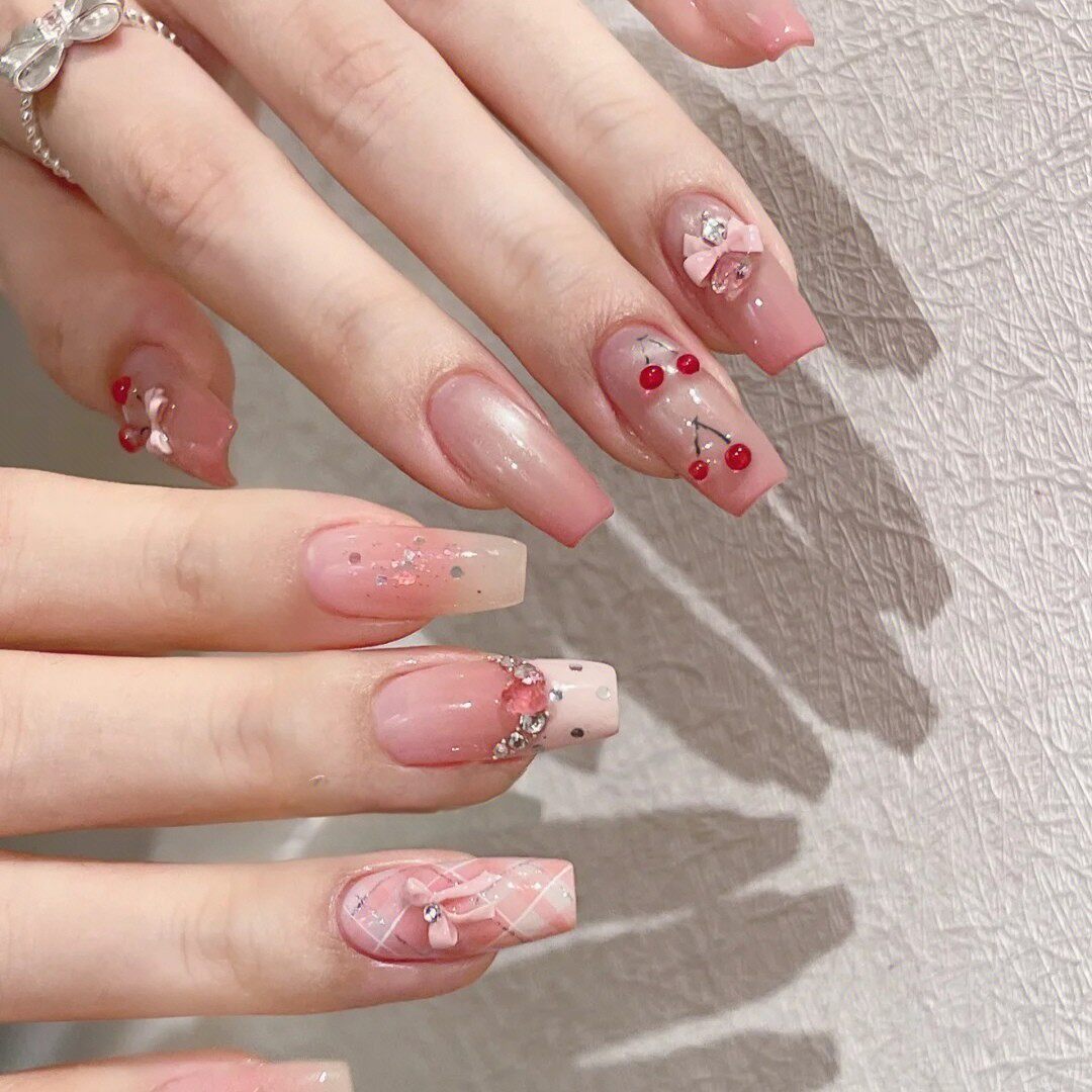 纯手工穿戴甲甜辣粉嫩手绘格纹法式蝴蝶结少女感美甲【夏至未至】