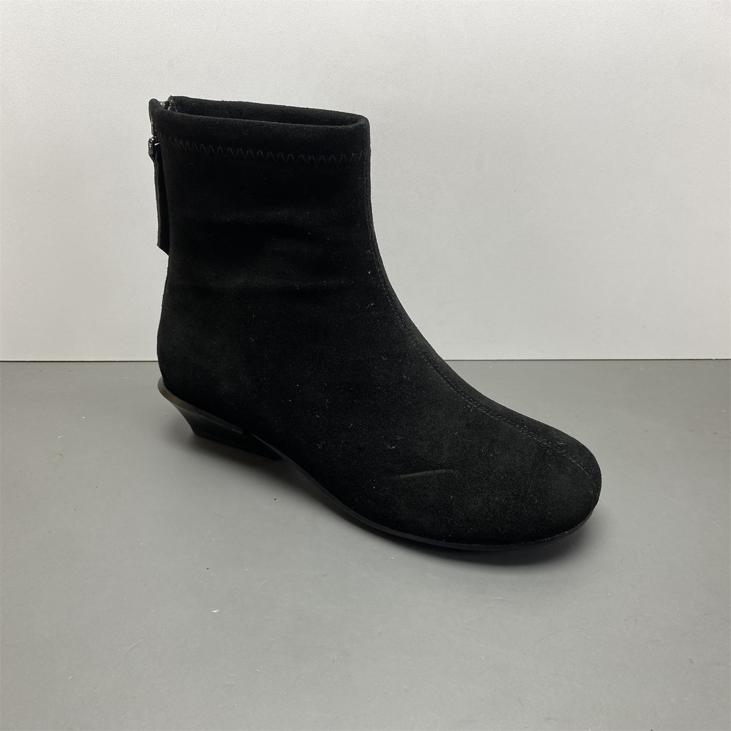 短靴平底加厚保暖切尔西靴