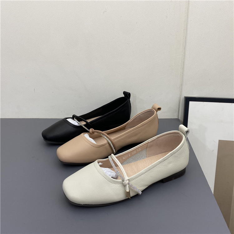 方头平跟时尚纯色休闲牛皮单鞋