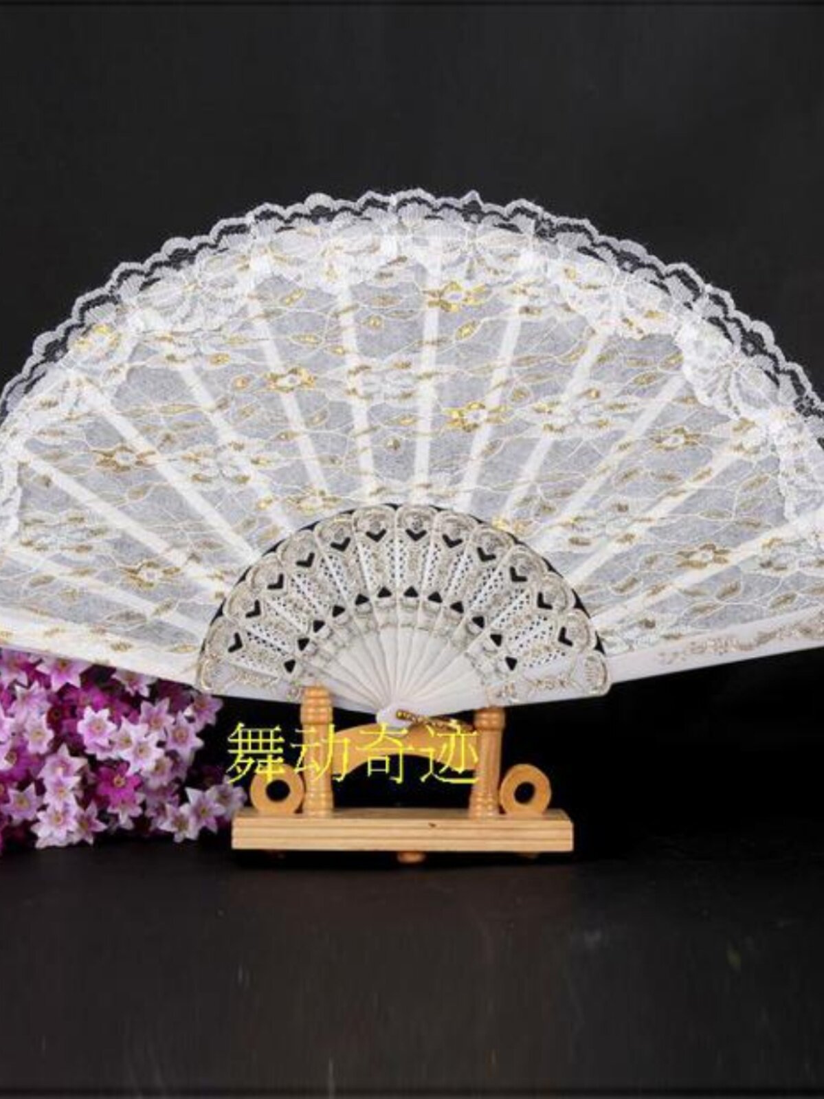 10 무료 배송 어린이 7 인치 작은 날개 CHUN 여성 접는 팬 단면 더블 레이어 흰색 검정색 및 큰 빨간색 레이스 댄스 팬