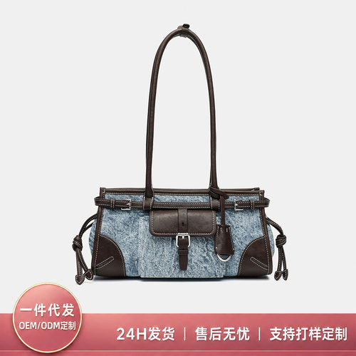 牛仔拼皮时尚手提包撞色机车风皮带口袋装饰通勤百搭手提单肩斜跨