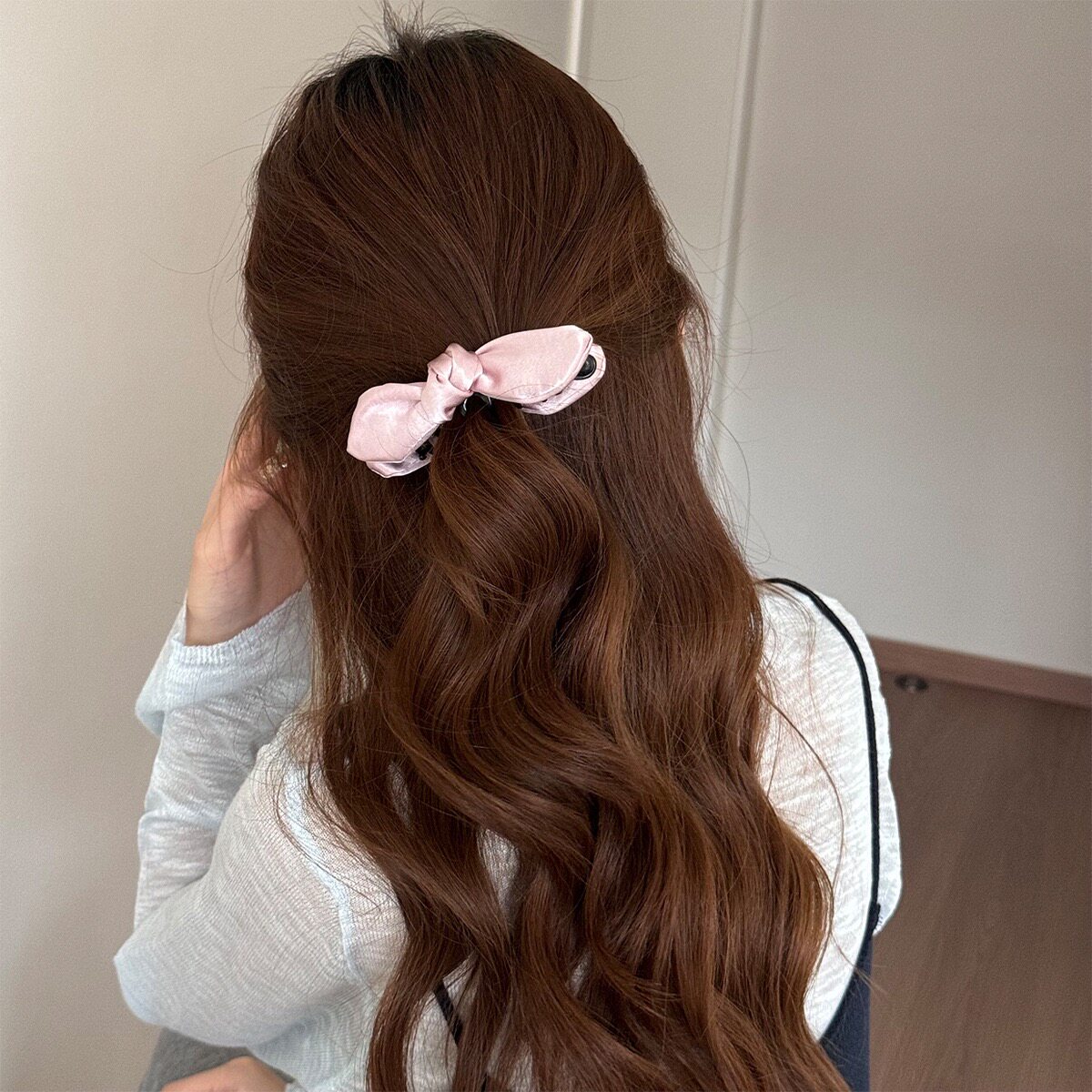 韩国双面粉色立体缎面蝴蝶结香蕉夹芭蕾风后脑勺马尾盘发竖夹头饰