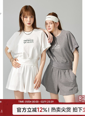 Turn Signal潮牌休闲运动套装女夏季2025新款蝙蝠袖T恤短裤两件套