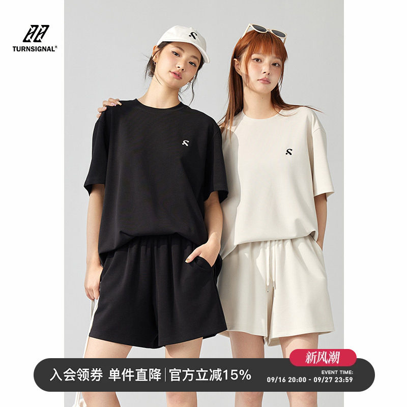 TurnSignal休闲运动套装女宽松图片