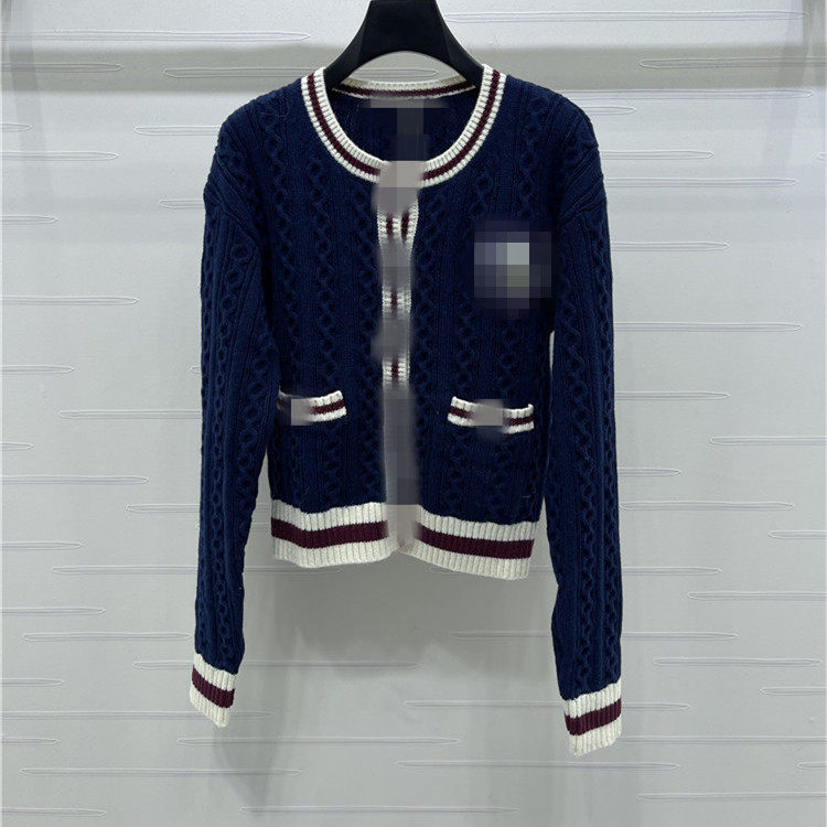 2025秋冬新品圆领撞色条纹麻花时尚亲肤减龄百搭针织开衫