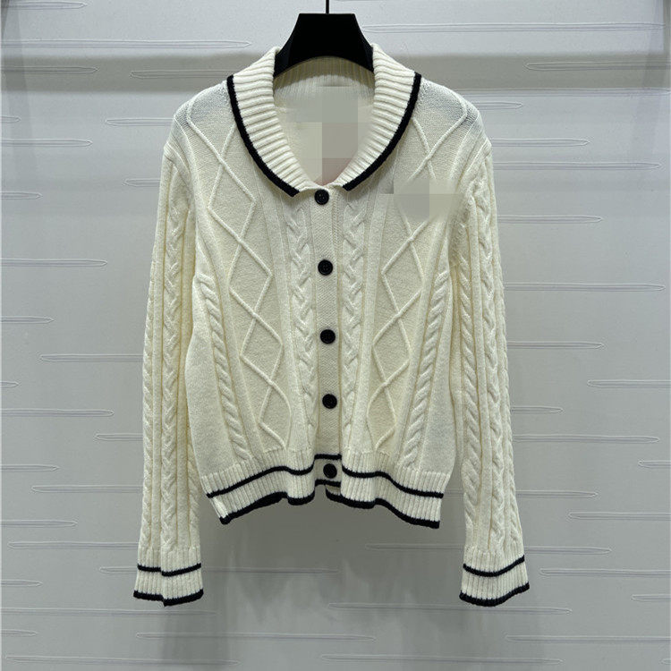 2025秋冬新款翻领撞色麻花编织刺绣字母舒适百搭针织衫毛衣