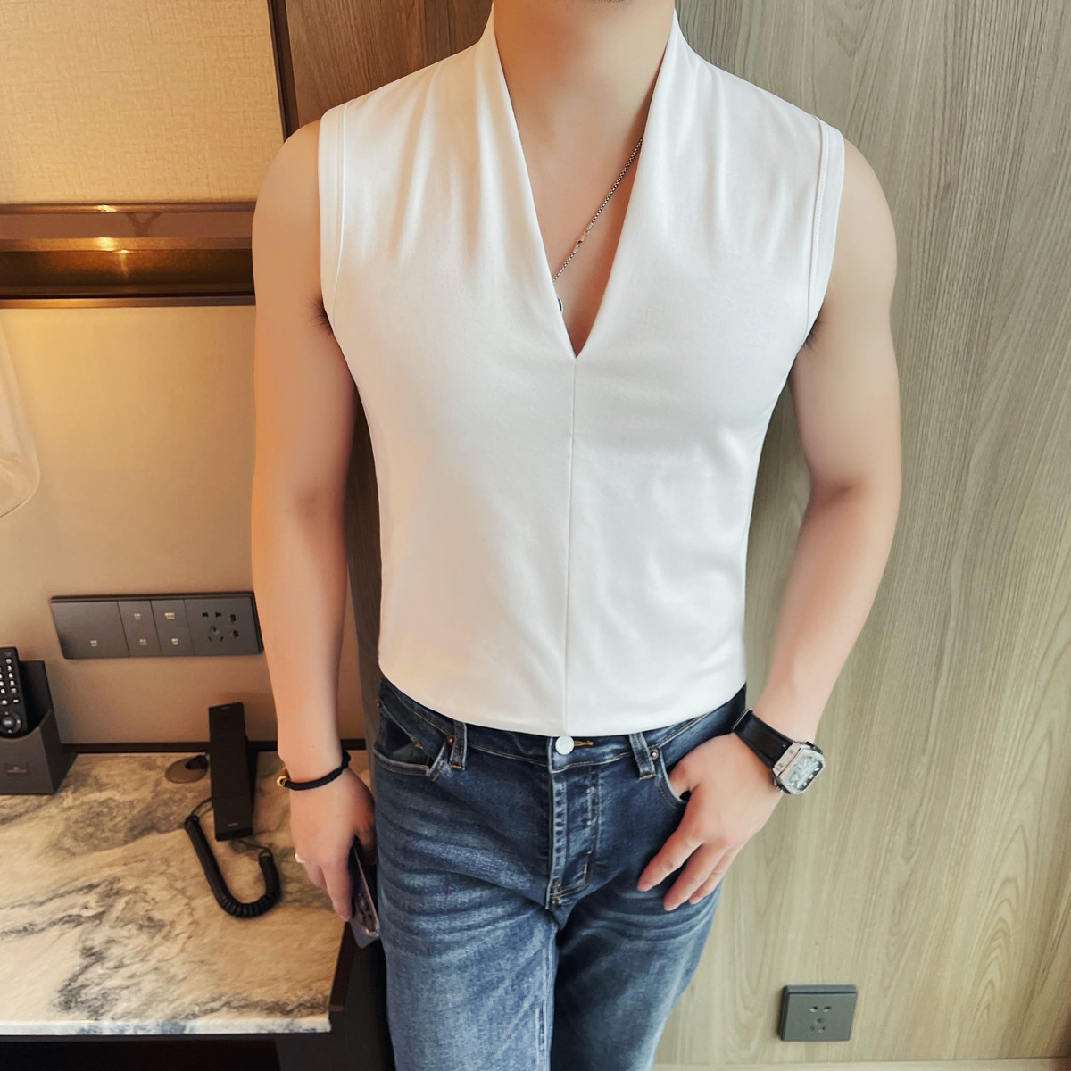 2620-P38夏季V领打底衫男士新款时尚V领背心纯色百搭,男装背心/马甲,电商B333