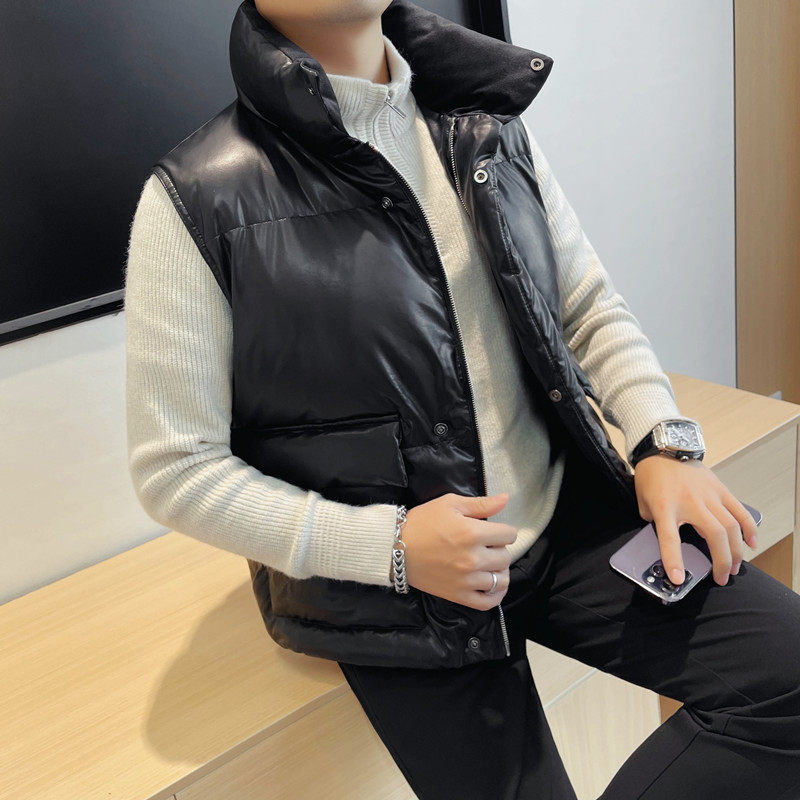 23101-P183 棉马甲男士秋冬新款 大口袋高品质PU皮马甲图片