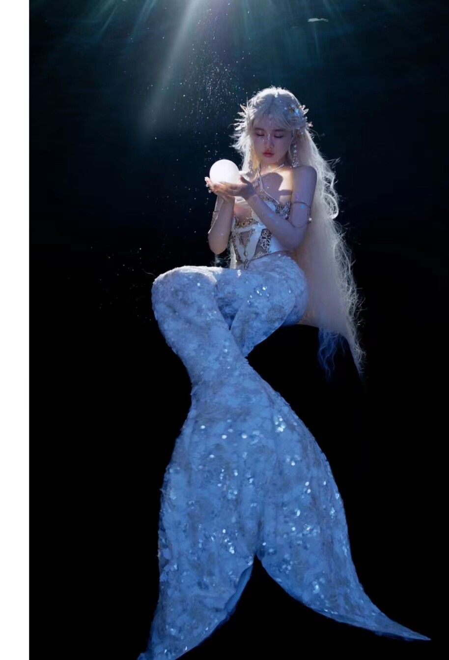 婚纱亮片美人鱼大尾巴拍摄花絮潜水