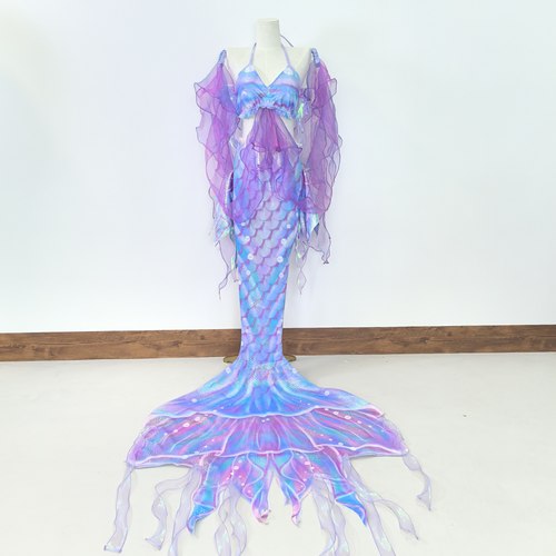 美人鱼鱼尾yun er海洋馆自由潜