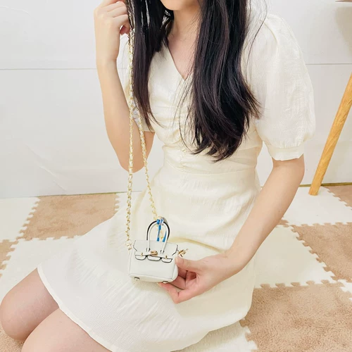 Маленькая платиновая цепь на цепочке, высококлассная сумка через плечо, наушники, сумка для техники, подвеска, помада, креативный брелок