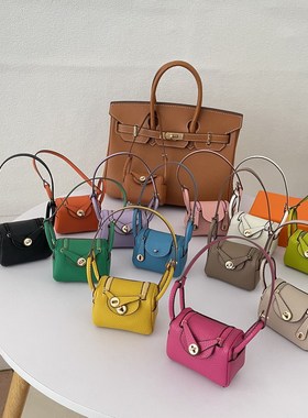 经典迷你琳迪包包挂件链条包可爱车钥匙扣挂饰耳机包创意车摆件