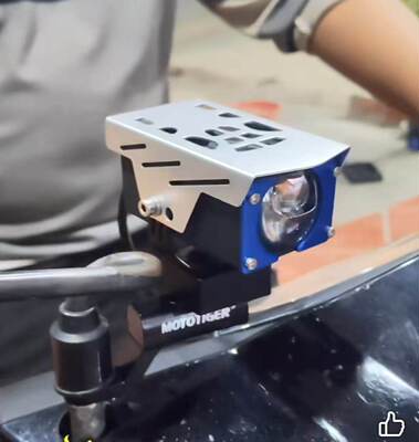 电动车射灯大功率切线射灯铺路远射中网射灯越野车摩托车灯12V24V