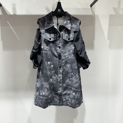 欧E原创设计师品牌2025夏装牛仔拼接漏肩连衣裙百搭显瘦中长裙潮