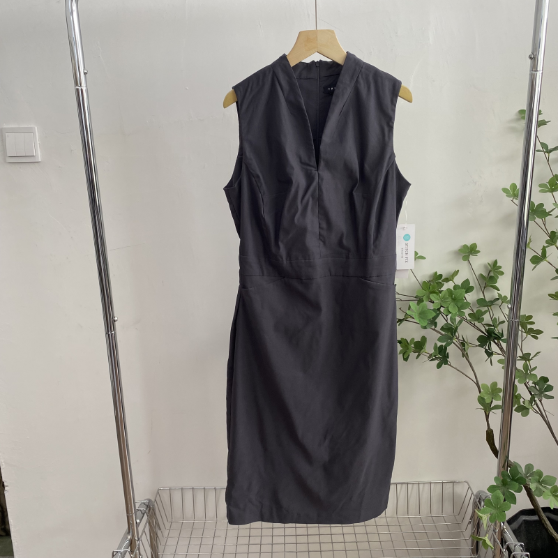 DD1863任3件包邮外贸欧美单女士时尚连衣裙新款V领无袖气质长裙