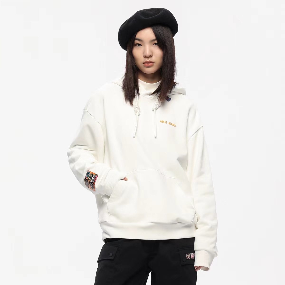 连帽刺绣卫衣男女情侣款宽松休闲