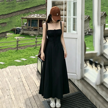 黑色吊带连衣裙2026新款女夏法式长裙收腰显瘦长款高级感A字裙子