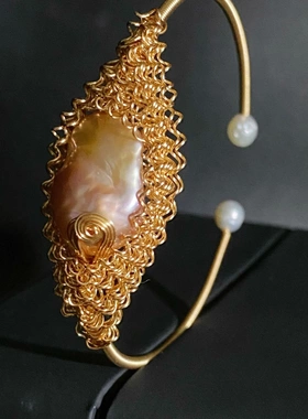 天然巴洛克随形珍珠铜合金手工镶嵌手镯