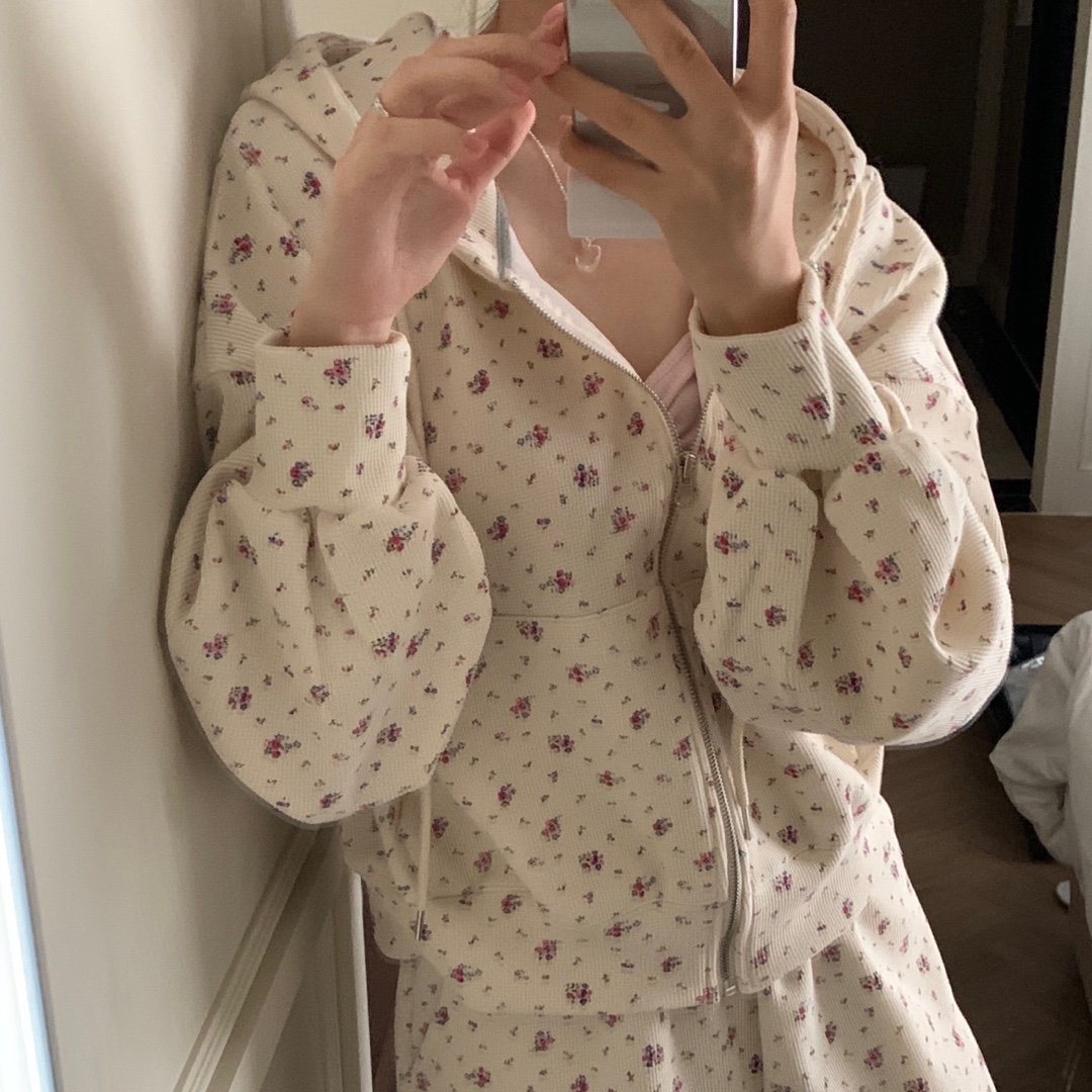 韩国chic复古减龄碎花连帽长袖卫衣外套+高腰阔腿短裤两件套