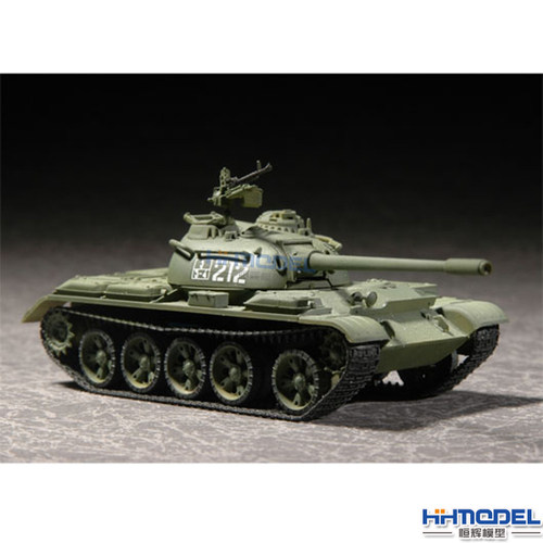 小号手T-54B坦克拼装模型