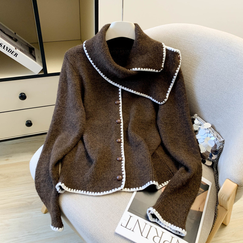 2025秋冬新款设计感小众撞色围巾领加厚咖啡色长袖毛衣针织上衣女