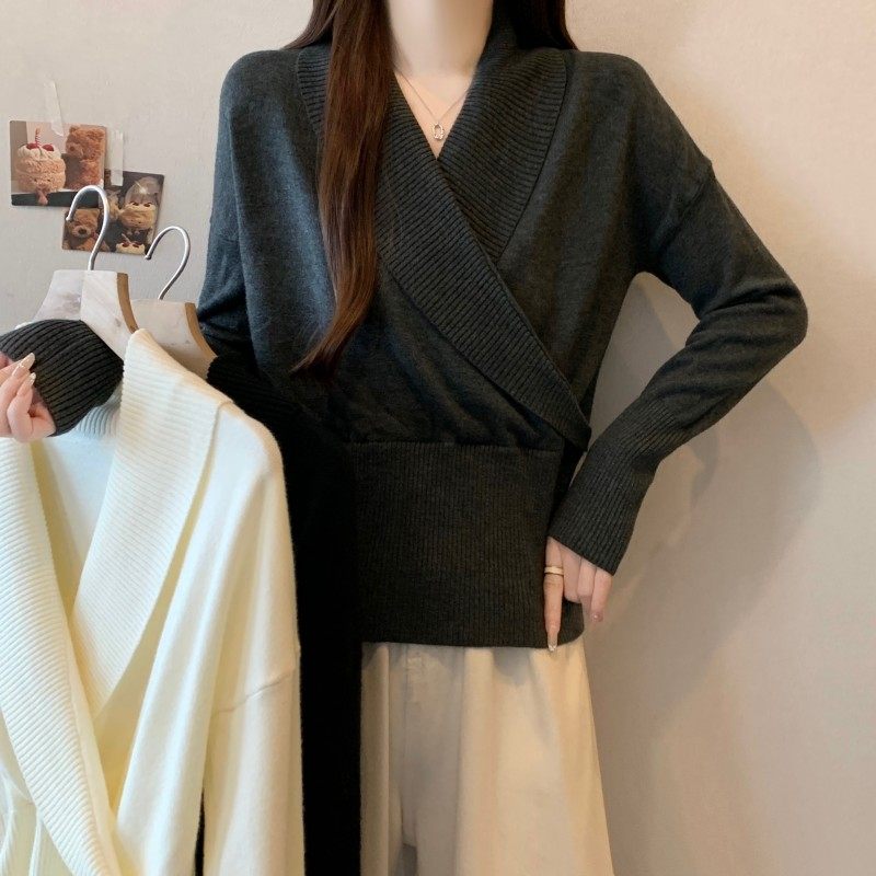 大码女装2025秋冬新款时尚百搭西装交叉V领气质上衣长袖套头毛衣,女装/女士精品,大码内搭,淘宝优惠券,粉丝福利购,淘宝优惠卷