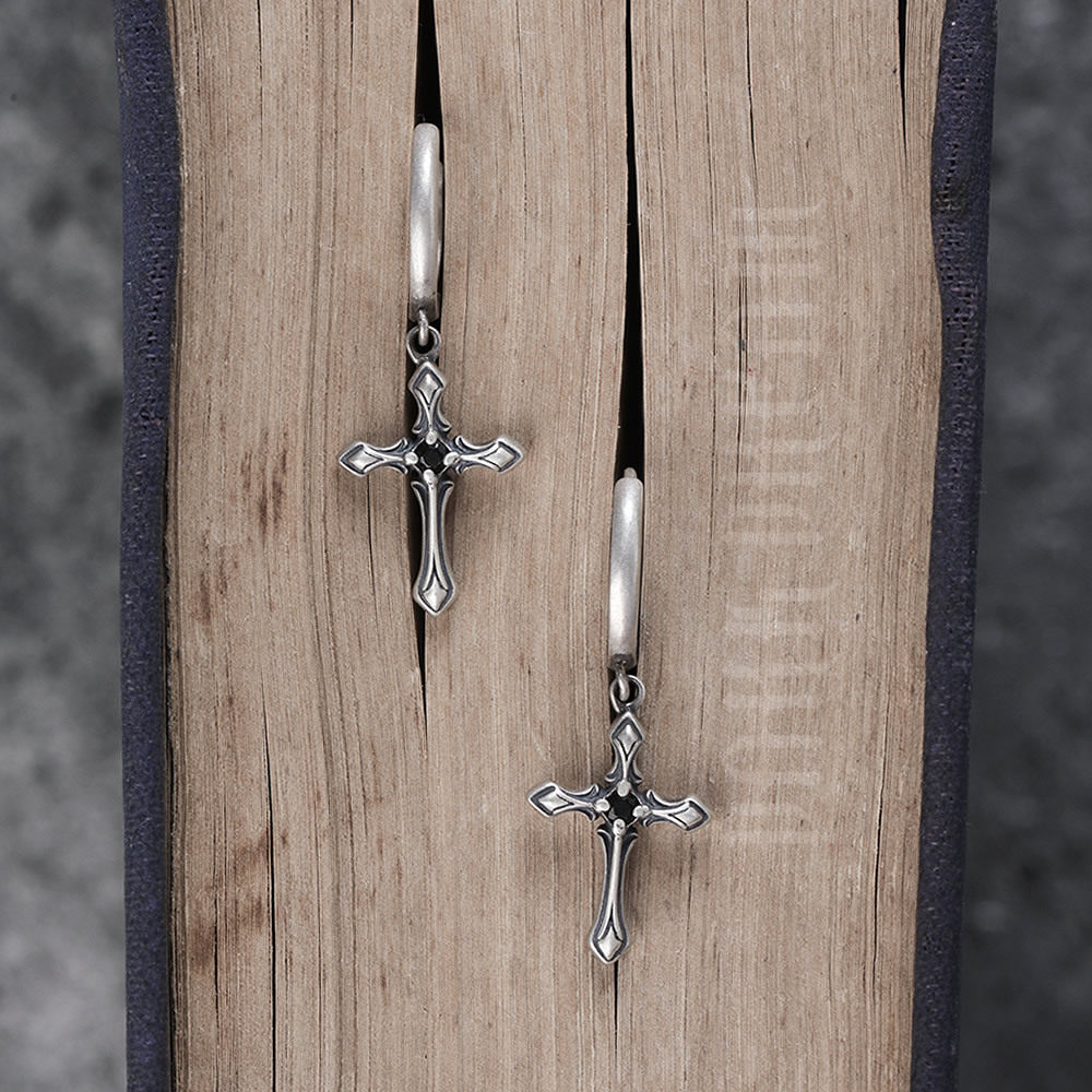 赛博朋克S925纯银十字架哥特耳环高级感做旧耳坠复古个性饰品潮人