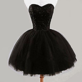 价性感 黑色蓬蓬裙抹胸平时穿促销 新短款 约舞会小众礼服4层纱韩版