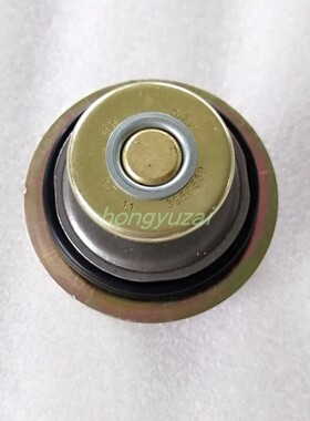 东风康明斯230马力发动机调温器3968559汽车配件6CT节温器82°