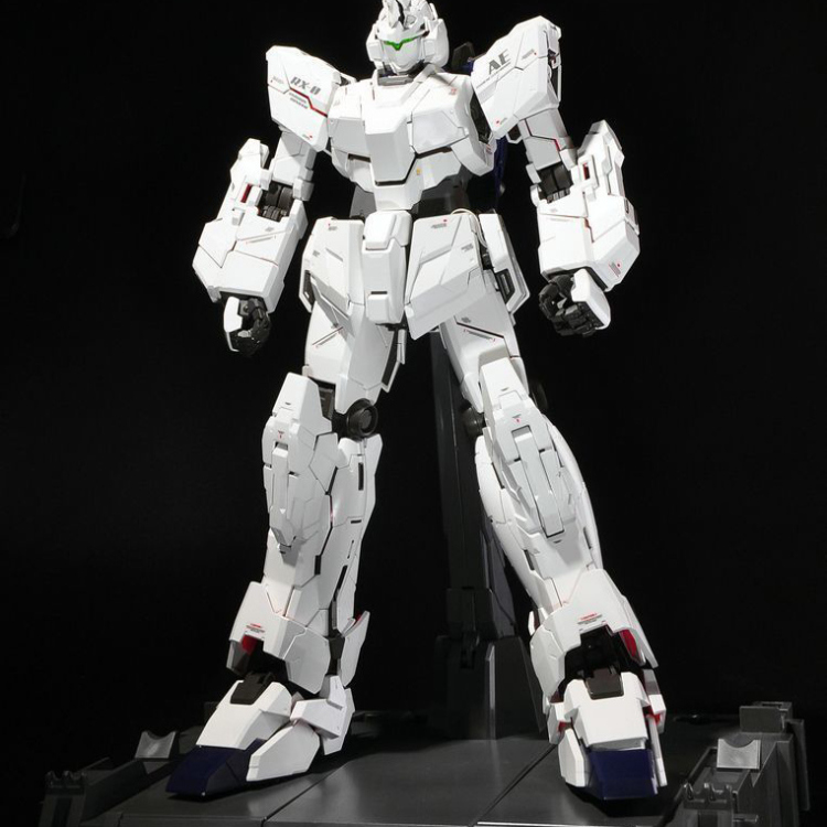 完成品万代PGRX-0独角兽高达