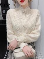 For the autumn and winter of 2023, there are new styles of lace shirts with added fleece and thickening, versatile base coats for women thumbnail 4