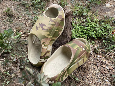 美利坚洋行MULTICAM SLIDE限量版厚底拖鞋  踩屎感外出凉拖