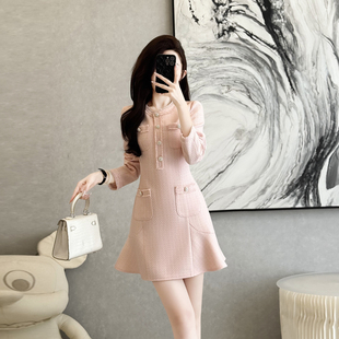法式千金风小香风气质连衣裙女秋冬季长袖收腰名媛高级感粉色裙子