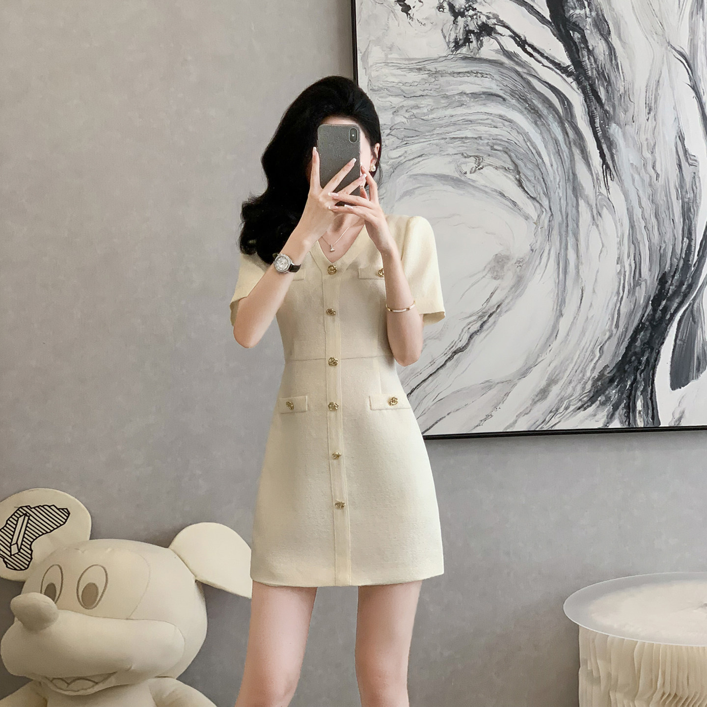 2026夏季新款法式名媛小香风气质V领连衣裙女名媛风修身显瘦短裙