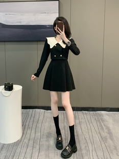 假两件长袖连衣裙女秋季新款法式复古收腰显瘦黑色百褶短款a字裙