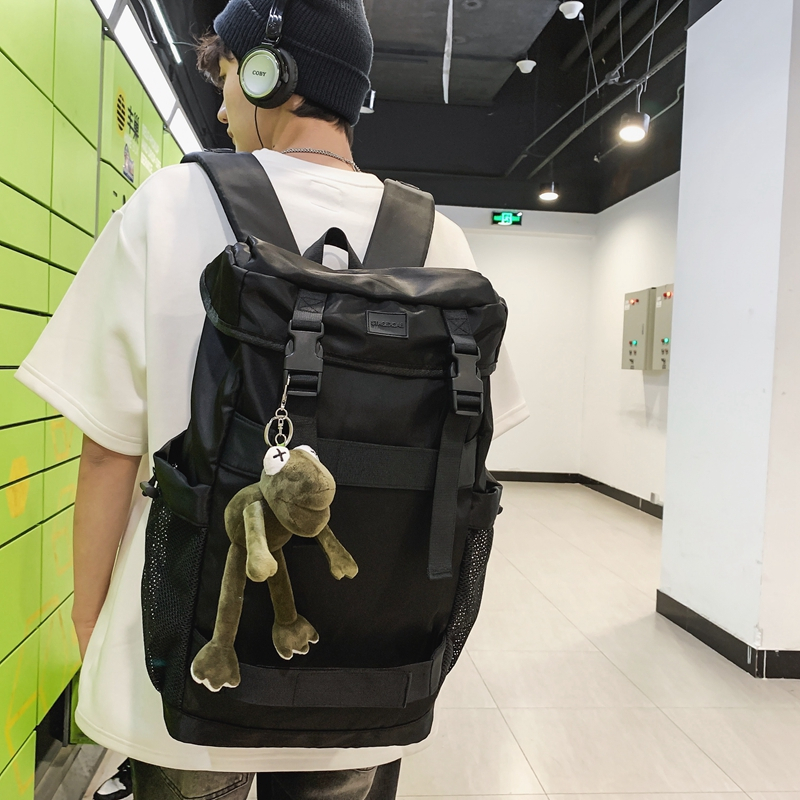 潮牌双肩包男大容量背包简约