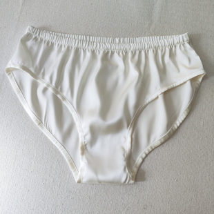 女士中腰一片式 凉快透气舒适性感内衣 19姆米真丝弹力缎面三角内裤