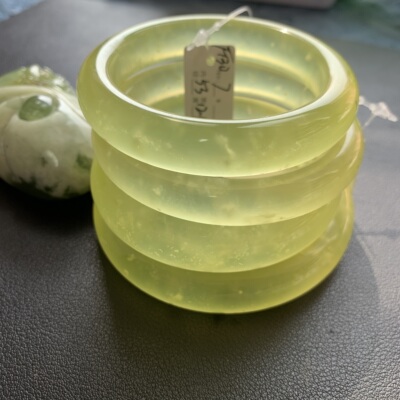 【夏季品】F130天然岫玉黄金玉暴风雪冰黄蜂蜜水手镯一物一图