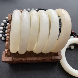 【瑕】F23羊脂白烟紫灰岫玉手镯常规款女款玉镯油润细腻越带越好