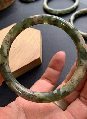 【618】F153天然岫玉虎皮兰沙摊款花玉小口径手镯圆条细条叮当