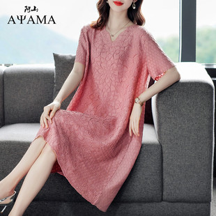 2025夏新款 减龄妈妈遮肚连衣裙 重工褶皱压花刺绣V领高端洋气大码